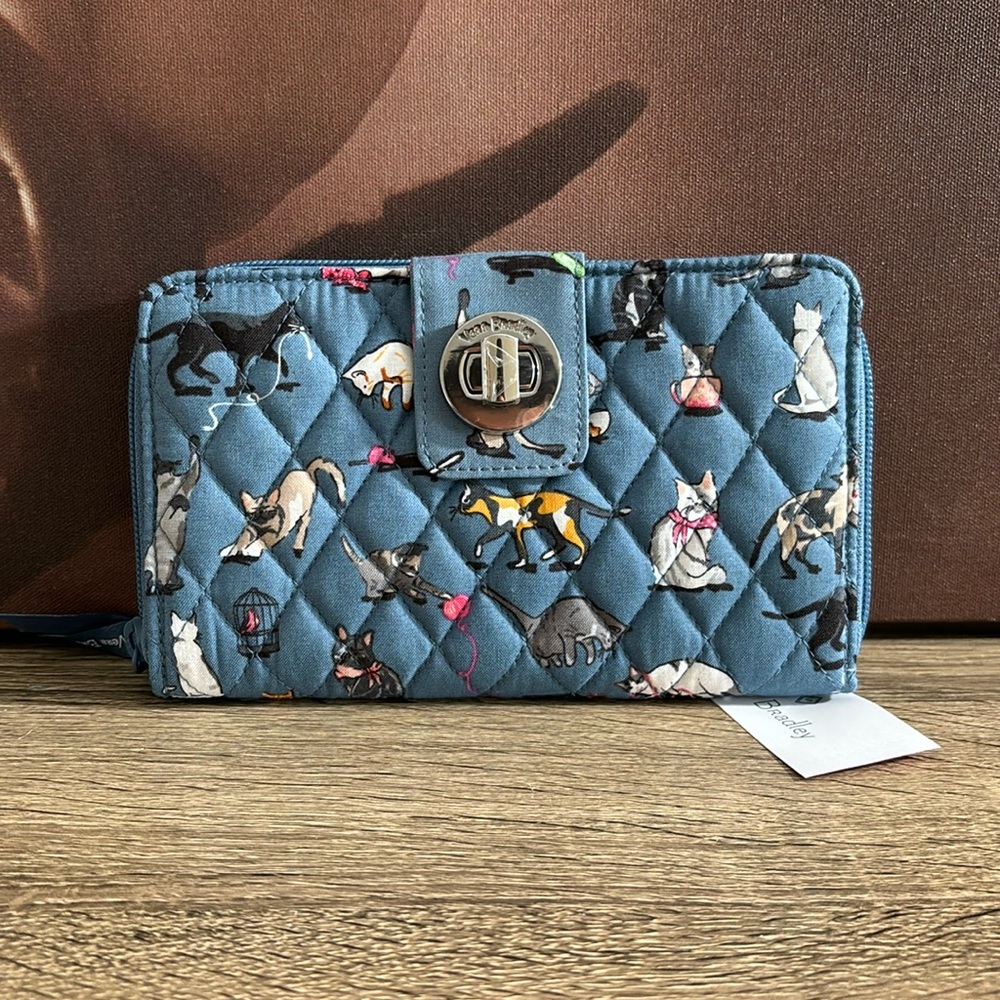 VB RFID Turnlock Wallet Cats Meow NWT